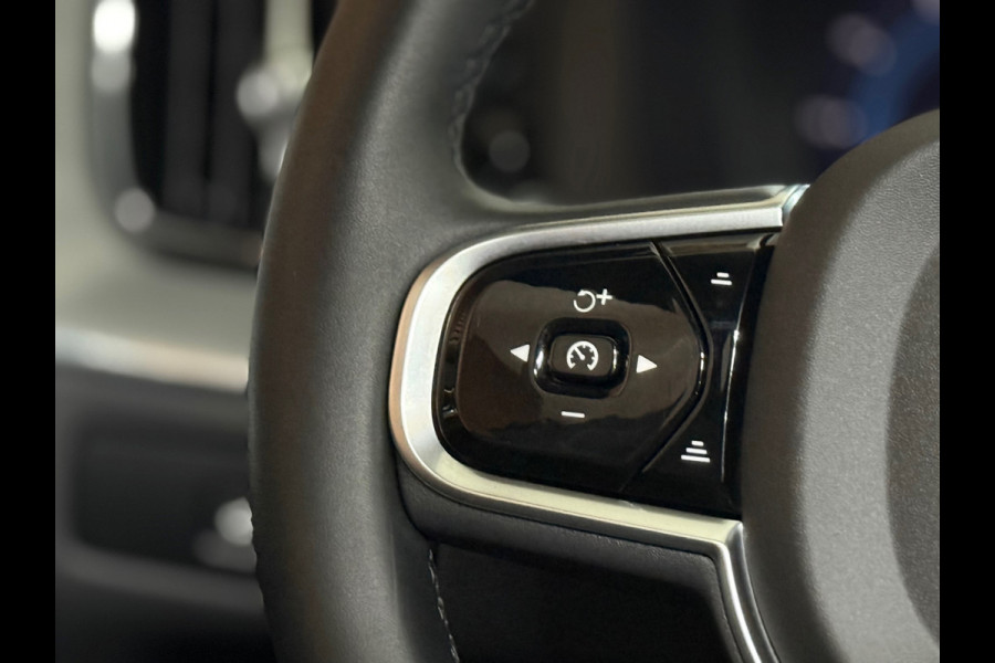 Volvo XC60 2.0 T6 Plug-in hybrid AWD Ultra Black Edition | Pano | Luchtvering | 21' inch | Harman/Kardon | BTW