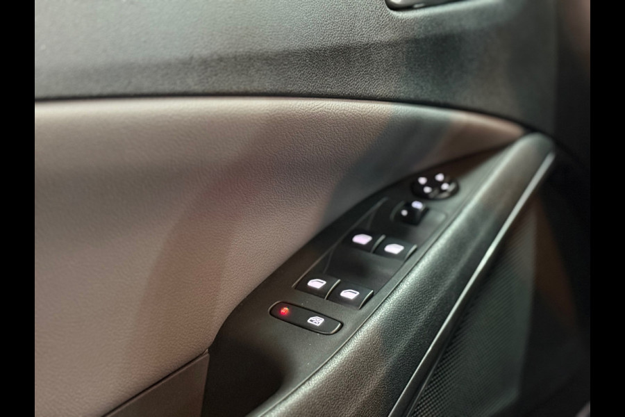 Opel Crossland X 1.2 Turbo Innovation | Pano | 17' inch | HUD | Half leder | Navigatie | Camera