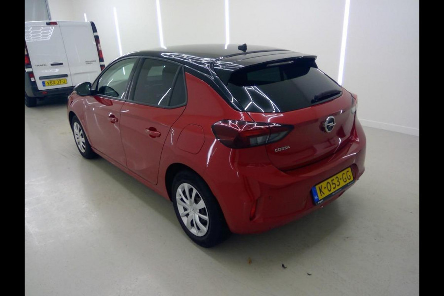 Opel Corsa 1.2 Edition Navigatie Apple Carplay/Android Auto Camera Parkeersensoren Cruise Control  Climate Control Lichtmetalen velgen