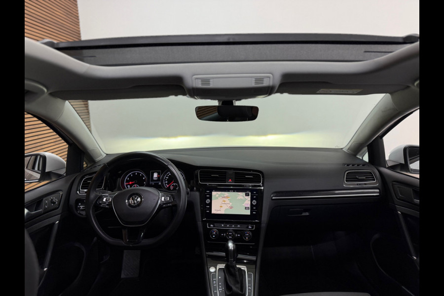 Volkswagen Golf 1.5 TSI Highline PANO/NAVI/CAMERA/LED/SPORTSTOELEN/CLIMATE/PARELMOER !
