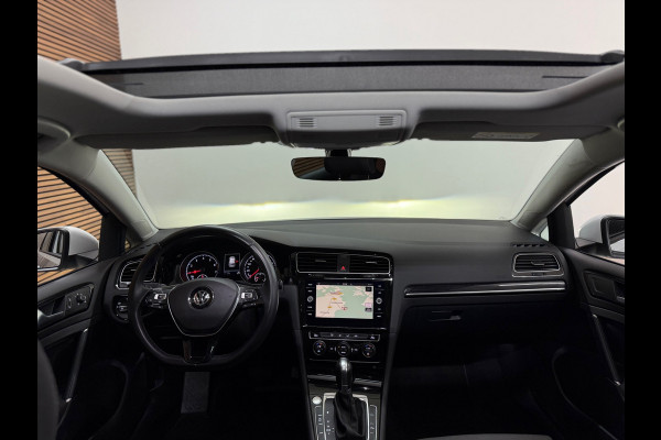 Volkswagen Golf 1.5 TSI Highline PANO/NAVI/CAMERA/LED/SPORTSTOELEN/CLIMATE/PARELMOER !