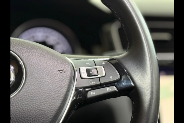 Volkswagen Golf 1.5 TSI Highline PANO/NAVI/CAMERA/LED/SPORTSTOELEN/CLIMATE/PARELMOER !