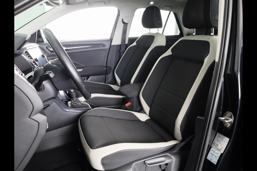 Volkswagen T-Roc 1.5 TSI Sport 150 pk Automaat (DSG) | Navigatie | Panoramadak | Parkeersensoren | Adaptieve cruise control | Keyless |