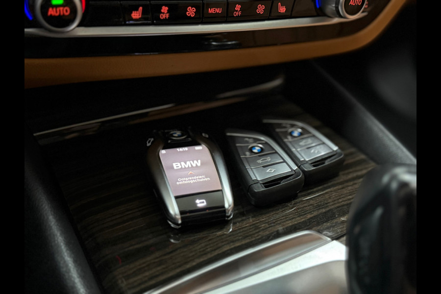 BMW 5 Serie Touring 530i High Executive | Shadow Line | Sportline | Pano | 360° | CoPilot | Parking Pack