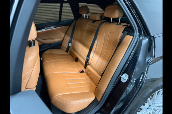 BMW 5 Serie Touring 530i High Executive | Shadow Line | Sportline | Pano | 360° | CoPilot | Parking Pack