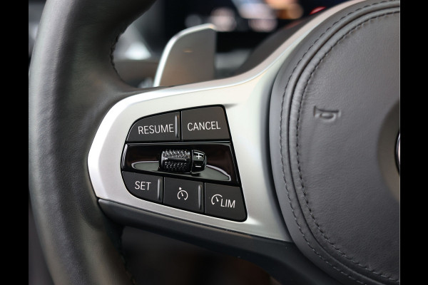 BMW 4 Serie Coupé 420i | M-Sport - HUD - Schuifdak