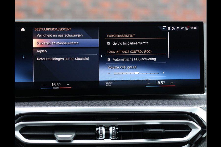 BMW 4 Serie Coupé 420i | M-Sport - HUD - Schuifdak