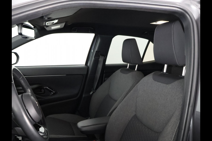 Toyota Yaris Cross 1.5 Hybrid 115 First Edition | Afneembare trekhaak | Navigatie | Apple Carplay & AndroidAUTO |