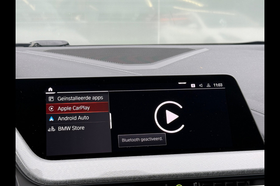 BMW 1-serie 118i AUT Executive SPORT Sportstoelen|LED|Dealer Onderhouden