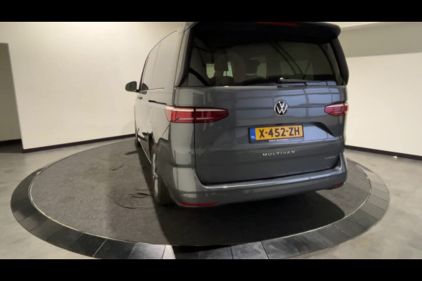 Volkswagen Multivan 1.4 eHybrid L2 Bulli Edition Parkeercamera | Navigatie | Extra Stoelen aanwezig