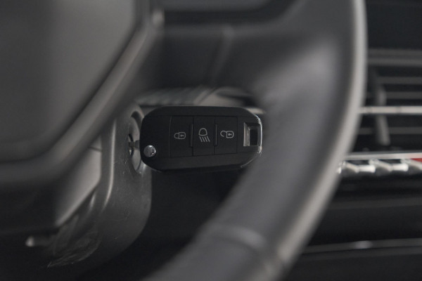 Peugeot 208 PureTech 100 Active | Navigatie | Cruise Control | Apple Carplay