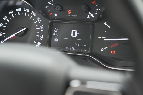 Citroën C3 PureTech 82 Shine | Trekhaak | Camera | Apple Carplay | Navigatie