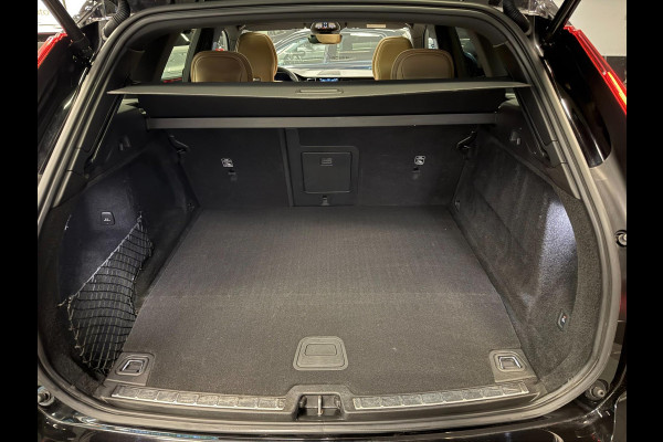 Volvo XC60 2.0 T8 Plug-in hybrid AWD 456PK BLACK-LINE R-DESIGN PANO/360CAM/H&K/STOEL-M/CARPLAY/