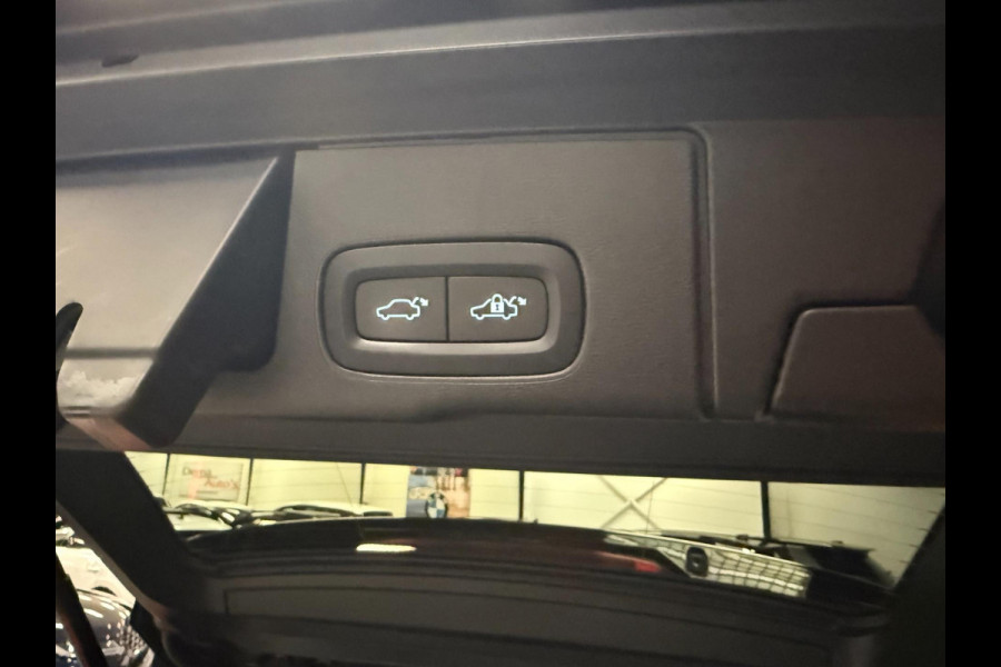 Volvo XC60 2.0 T8 Plug-in hybrid AWD 456PK BLACK-LINE R-DESIGN PANO/360CAM/H&K/STOEL-M/CARPLAY/