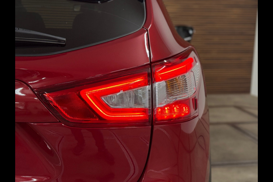 Nissan QASHQAI 1.6 N-Vision 163 PK | Pano | Trekhaak | 360° Camera | Cruise Control | Navigatie | Half leder