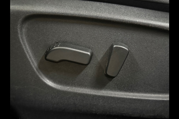 Nissan QASHQAI 1.6 N-Vision 163 PK | Pano | Trekhaak | 360° Camera | Cruise Control | Navigatie | Half leder