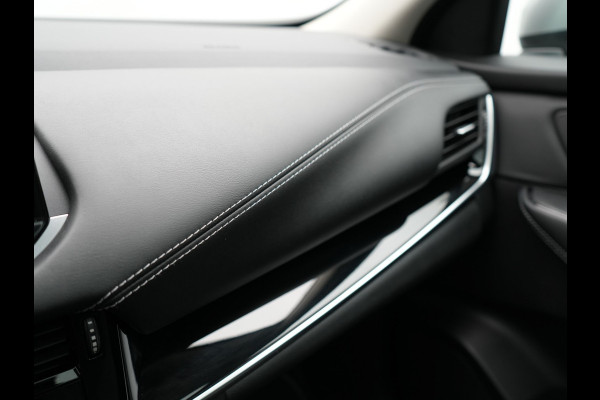 Nissan QASHQAI 1.3 MHEV N-Connecta 158pk Automaat | Panodak | Trekhaak Afn. | Adaptive Cruise | 360 Camera | Keyless | BLIS | Virtual | Apple Carplay | 18"L.M |