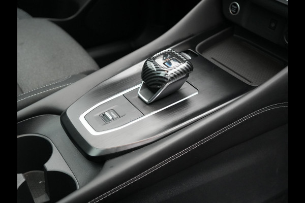 Nissan QASHQAI 1.3 MHEV N-Connecta 158pk Automaat | Panodak | Trekhaak Afn. | Adaptive Cruise | 360 Camera | Keyless | BLIS | Virtual | Apple Carplay | 18"L.M |