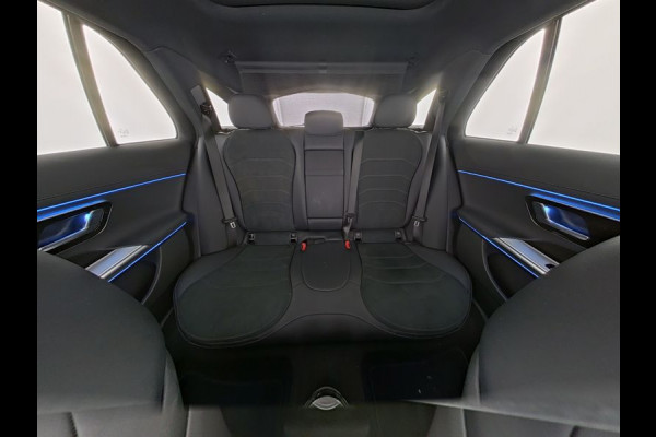 Mercedes-Benz E-Klasse Estate 300 e AMG Plug-In Hybride AMG Line | Night Pakket | MBUX Superscreen | Panorama Schuif-Kanteldak | Head-up-Display | Trekhaak | Distronic. Inclusief 24 maanden MB Certified garantie voor Europa.