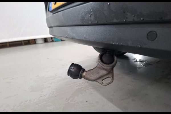 Polestar 2 Long Range Dual Motor Launch Edition 78kWh | Panoramadak | Stoelverwarming | Stuurverwarming | Harman Kardon | Memory Seat | 360 Camera | Keyless | Elektrische Trekhaak | Apple Carplay | BTW | LED |