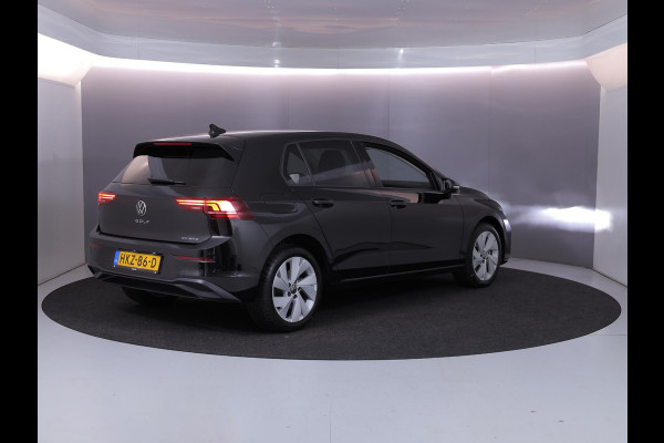 Volkswagen Golf 1.5 eHybrid Life Edition 204 pk Automaat (DSG) | Verlengde garantie | Navigatie via App | Parkeersensoren (Park assist) | Achteruitrijcamera | Stoelverwarming |