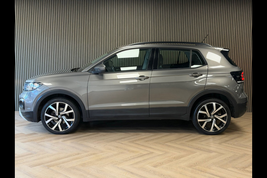 Volkswagen T-Cross 1.0 TSI Style AUT. NAVIGATIE CAMERA APPLE CARPLAY PDC CRUISE STOELVERWARMING KEYLESS-GO START/STOP