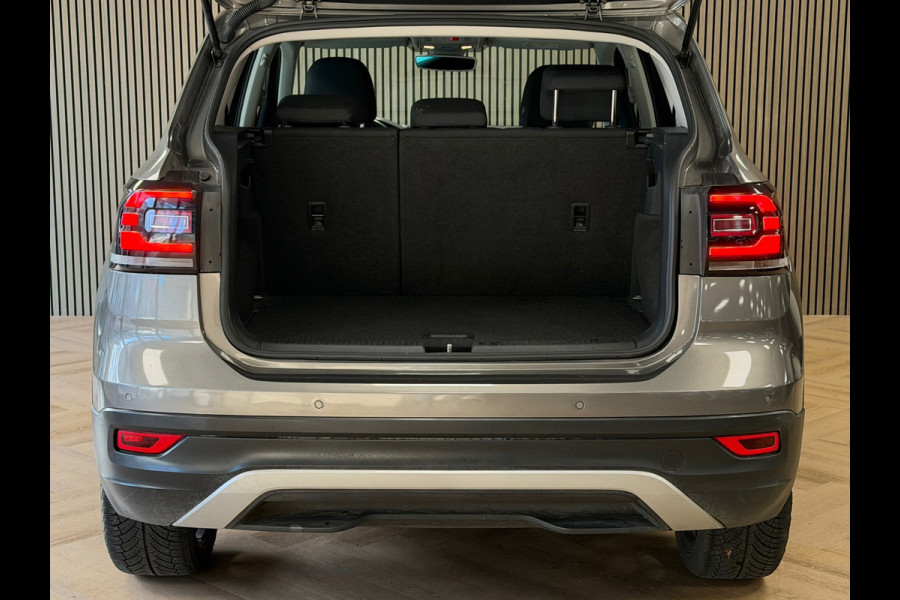 Volkswagen T-Cross 1.0 TSI Style AUT. NAVIGATIE CAMERA APPLE CARPLAY PDC CRUISE STOELVERWARMING KEYLESS-GO START/STOP