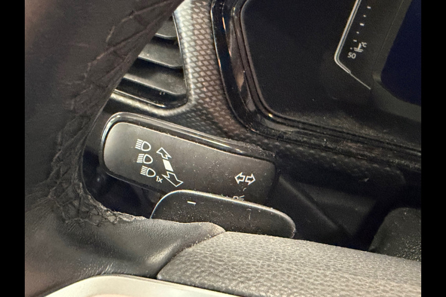 Volkswagen T-Cross 1.0 TSI Style AUT. NAVIGATIE CAMERA APPLE CARPLAY PDC CRUISE STOELVERWARMING KEYLESS-GO START/STOP