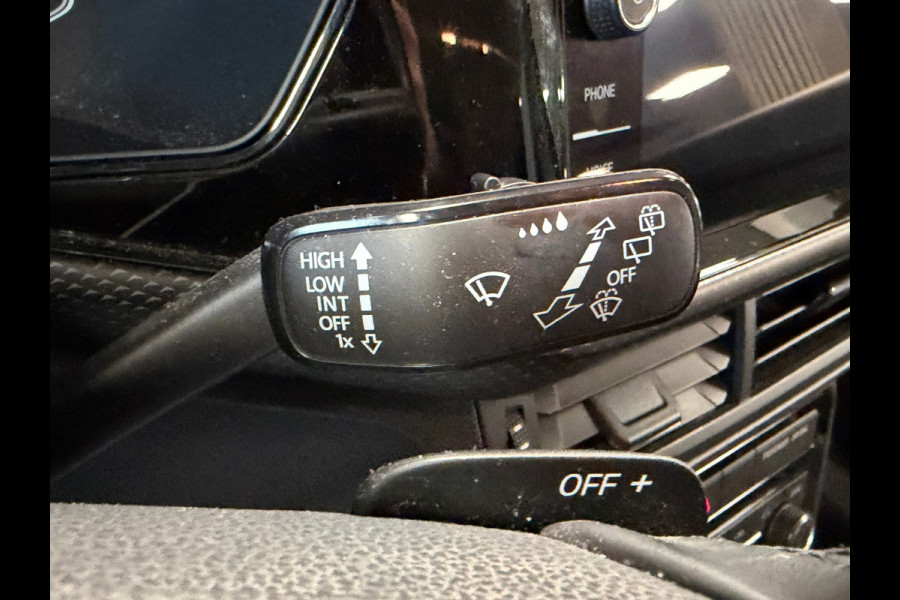 Volkswagen T-Cross 1.0 TSI Style AUT. NAVIGATIE CAMERA APPLE CARPLAY PDC CRUISE STOELVERWARMING KEYLESS-GO START/STOP