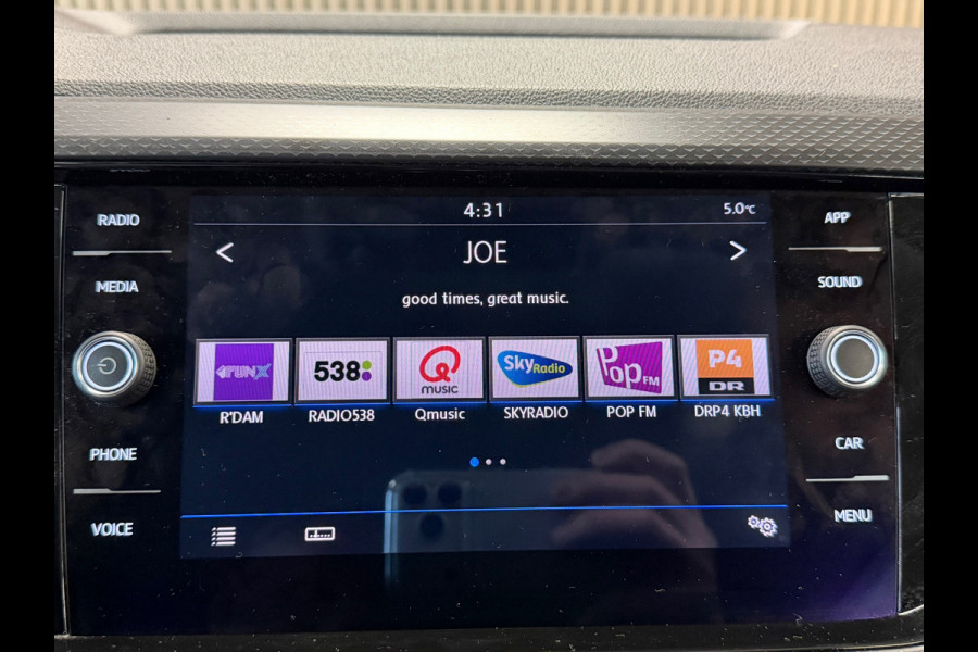 Volkswagen T-Cross 1.0 TSI Style AUT. NAVIGATIE CAMERA APPLE CARPLAY PDC CRUISE STOELVERWARMING KEYLESS-GO START/STOP
