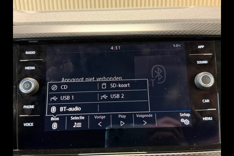 Volkswagen T-Cross 1.0 TSI Style AUT. NAVIGATIE CAMERA APPLE CARPLAY PDC CRUISE STOELVERWARMING KEYLESS-GO START/STOP