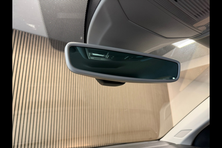 Volkswagen T-Cross 1.0 TSI Style AUT. NAVIGATIE CAMERA APPLE CARPLAY PDC CRUISE STOELVERWARMING KEYLESS-GO START/STOP