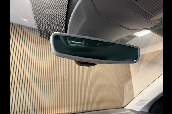 Volkswagen T-Cross 1.0 TSI Style AUT. NAVIGATIE CAMERA APPLE CARPLAY PDC CRUISE STOELVERWARMING KEYLESS-GO START/STOP