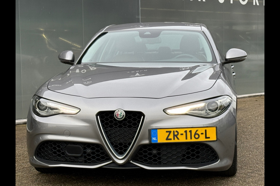 Alfa Romeo Giulia 2.0T Super 200PK