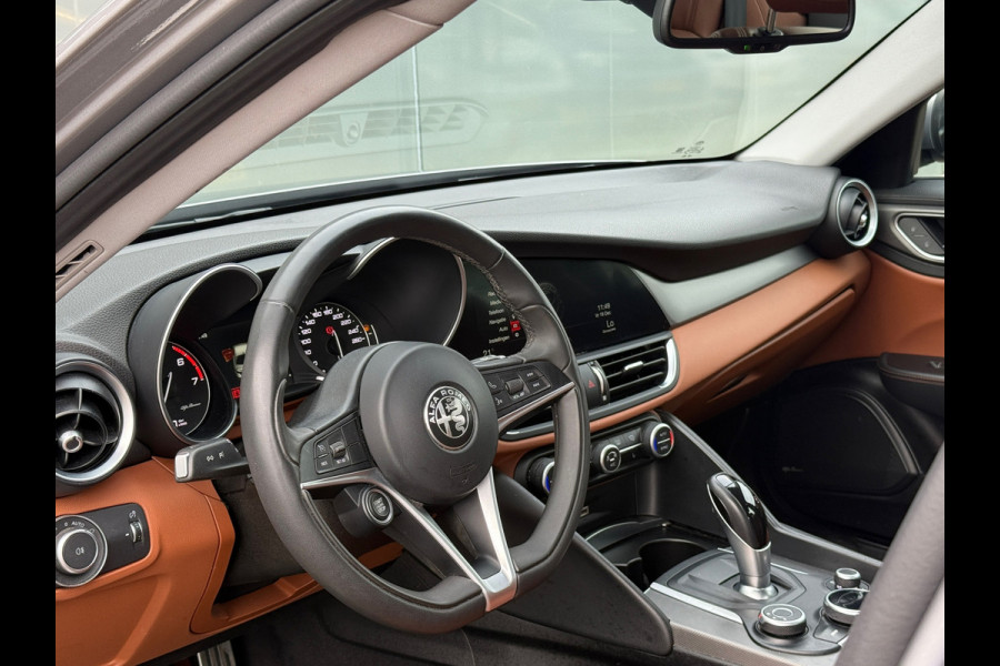 Alfa Romeo Giulia 2.0T Super 200PK
