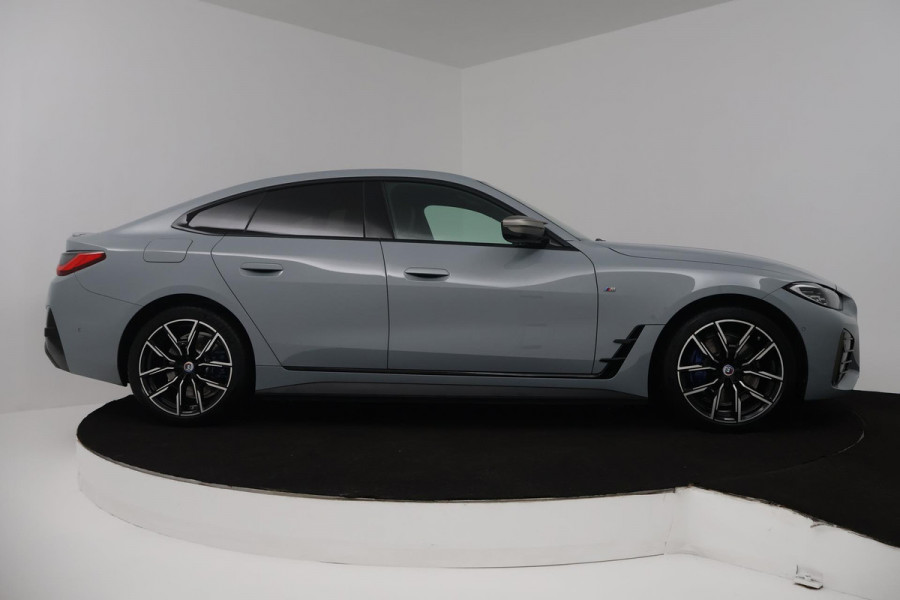 BMW i4 M50 High Executive 84 kWh (STOELVERWARMING, ADAPTIEVE CRUISE CONTROL, NAVIGATIE, CARPLAY)