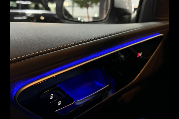 Mercedes-Benz C-Klasse Estate 300 e AMG Line Garantie Trekhaak Massage Pano Ambient 360 Blindspot Elek Achterklep StuurVW Rijklaar