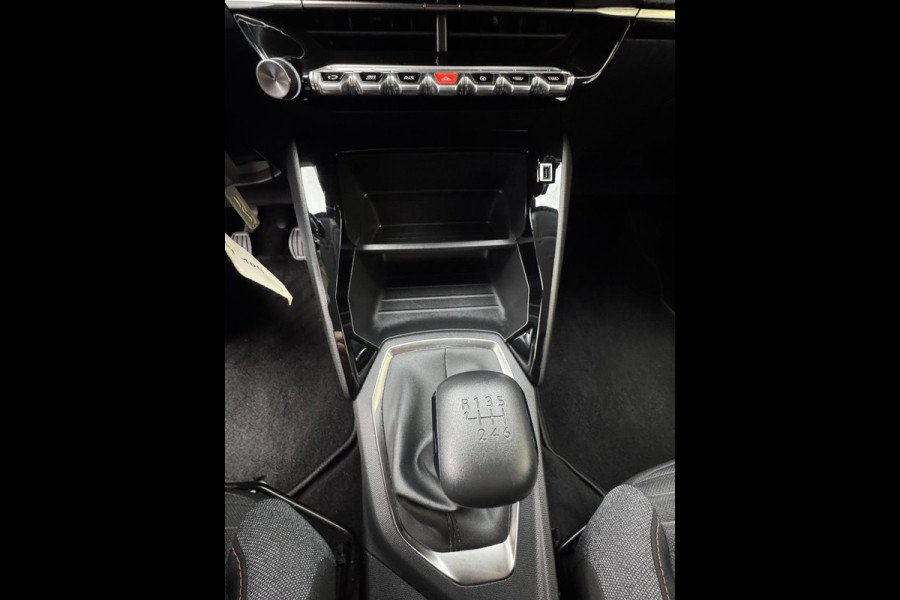 Peugeot 208 1.2 PureTech Active Pack 21.000 KM - Apple CarPlay / Navigatie I Airco I LED I Veiligheid pakket I Dealer onderhouden