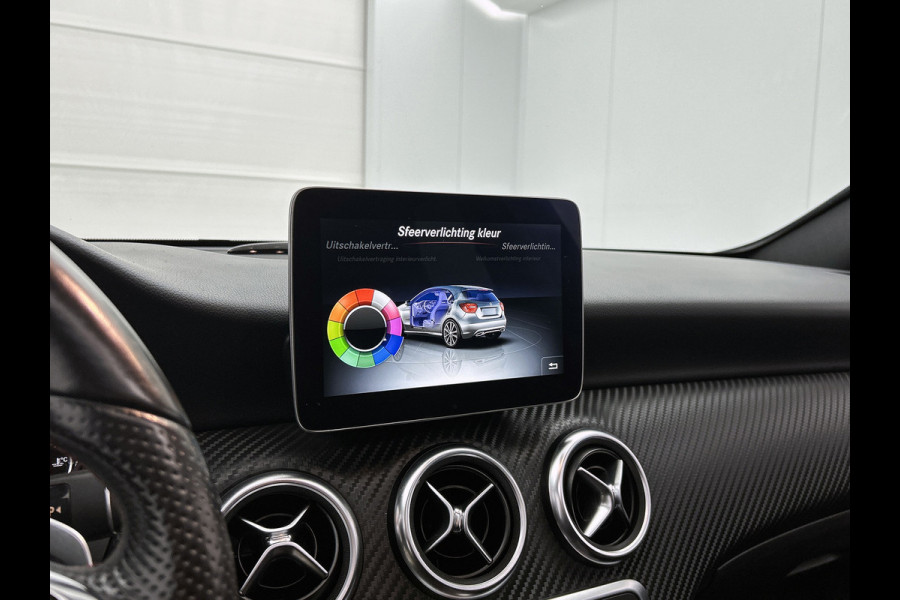 Mercedes-Benz A-Klasse 180 AMG Automaat (Dealer OnderH, NL-auto, Panorama, SfeerV, Harman/ Kardon, Carplay, Navi, Etc)