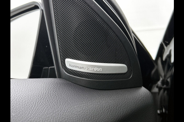 Mercedes-Benz A-Klasse 180 AMG Automaat (Dealer OnderH, NL-auto, Panorama, SfeerV, Harman/ Kardon, Carplay, Navi, Etc)