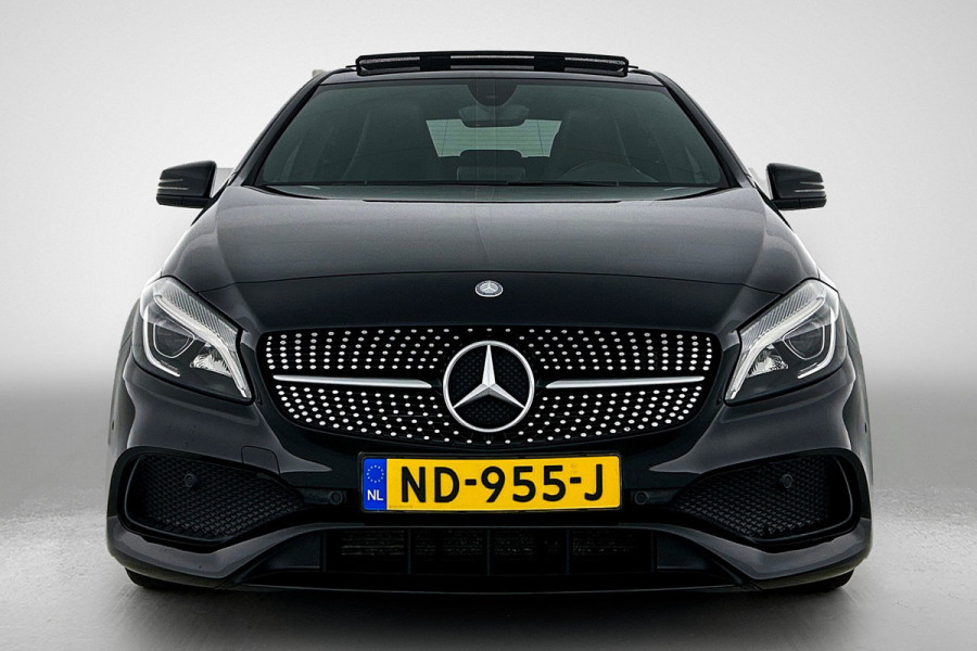 Mercedes-Benz A-Klasse 180 AMG Automaat (Dealer OnderH, NL-auto, Panorama, SfeerV, Harman/ Kardon, Carplay, Navi, Etc)