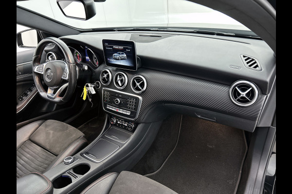 Mercedes-Benz A-Klasse 180 AMG Automaat (Dealer OnderH, NL-auto, Panorama, SfeerV, Harman/ Kardon, Carplay, Navi, Etc)