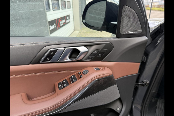 BMW X5 xDrive50e PANO HEAD UP LED DRAVITGRAU