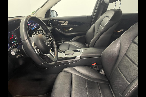 Mercedes-Benz GLC 300e 4MATIC 320pk Automaat PHEV Business Solution | Climate Control | Leder | Navigatie | Apple Carplay/Android Auto | Distronic | LED | High Performance | 18" Lichtmetalen Velgen | Privacy Glass | PDC VA + 360 Camera