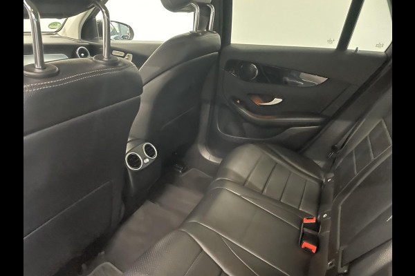 Mercedes-Benz GLC 300e 4MATIC 320pk Automaat PHEV Business Solution | Climate Control | Leder | Navigatie | Apple Carplay/Android Auto | Distronic | LED | High Performance | 18" Lichtmetalen Velgen | Privacy Glass | PDC VA + 360 Camera