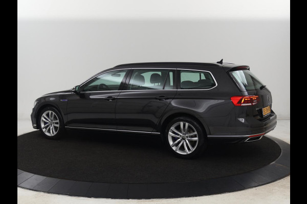 Volkswagen Passat 1.4 TSI PHEV GTE | Stoelverwarming | Adaptive cruise | Carplay | Navigatie | 18'' | Matrix LED | Parkeerhulp | Bluetooth | Plug In