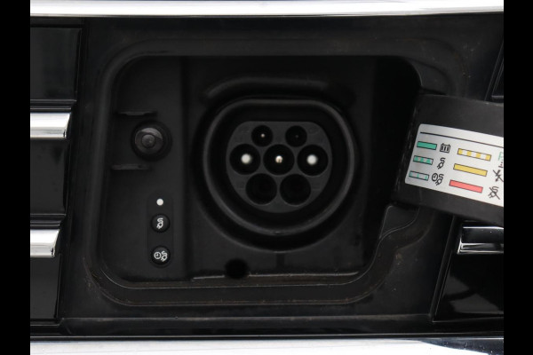 Volkswagen Passat 1.4 TSI PHEV GTE | Stoelverwarming | Adaptive cruise | Carplay | Navigatie | 18'' | Matrix LED | Parkeerhulp | Bluetooth | Plug In