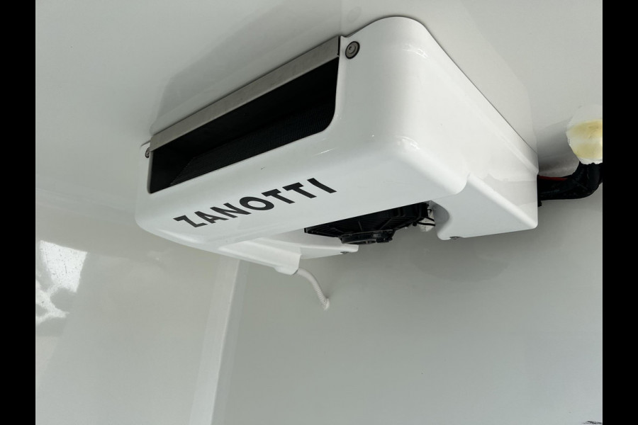 Ford Transit Custom 280 2.0 TDCI L1H1 Trend | SCI | 136pk | Koelauto | Koelwagen | Koel | BPM vrij | Koeling Temperatuur  tot -20 graden bij max 30 graden buitentemperatuur | Stoelverwarming | Koelunit type Z120 merk Zanotti onderdeel Daikin | Camera