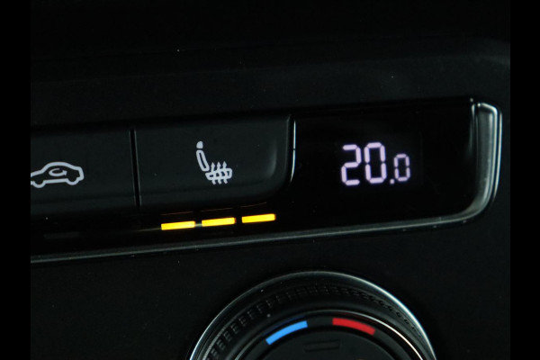 Volkswagen Tiguan 1.4 TSI R Line | 1e eigenaar | Panoramadak | Trekhaak | Stoelverwarming | Keyless | 19'' | Massage | Adaptive cruise | Navigatie | Full LED | Virtual Cockpit | Parkeerhulp | Climate control