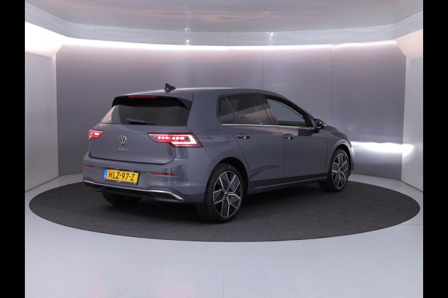 Volkswagen Golf 1.5 eHybrid Style Edition 204 pk Automaat (DSG) | Verlengde garantie | Navigatie | Parkeersensoren (Park assist) | Rondomzicht camera | Elektr. bestuurdersstoel | Stoelverwarming |